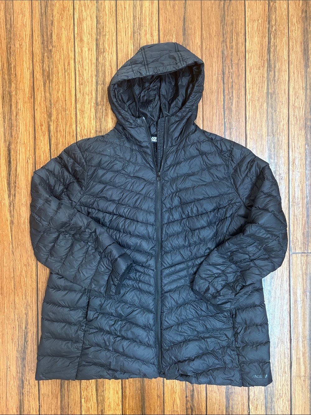 packable puffer jacket. ❄️ - Picture 4 of 5